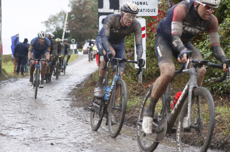 Imagen de la noticia ‛Jorgenson into long break towards Roubaix; Cortina, Norsgaard, Mas also reach Velodrome’