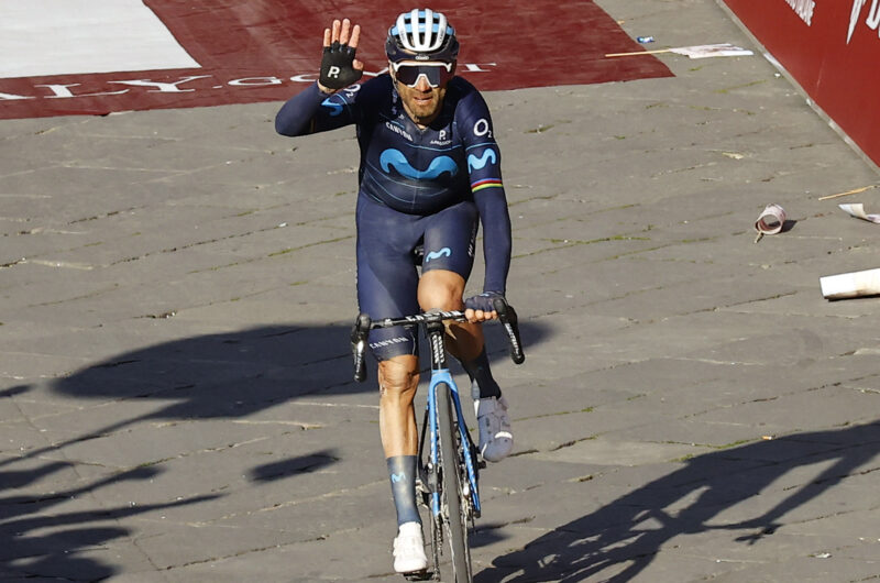 News' image‛Valverde (2º) vuelve a hacernos soñar en la Strade Bianche’