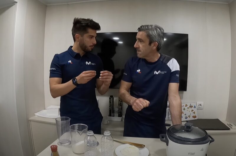 Imagen de la noticia ‛How the Movistar Team makes Rice Cakes for their races: the recipe! (in Spanish)’