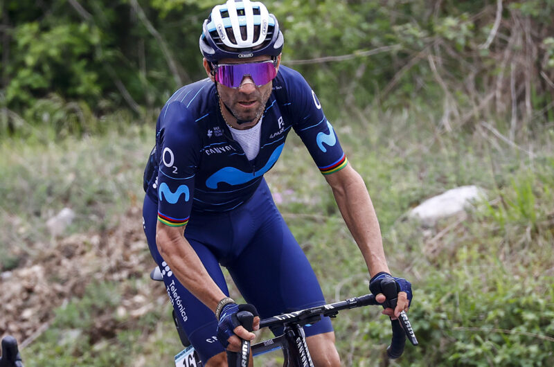 Imagen de la noticia ‛Valverde (9th), Sosa with GC contenders after exhausting mid-moutnain trek towards Potenza’