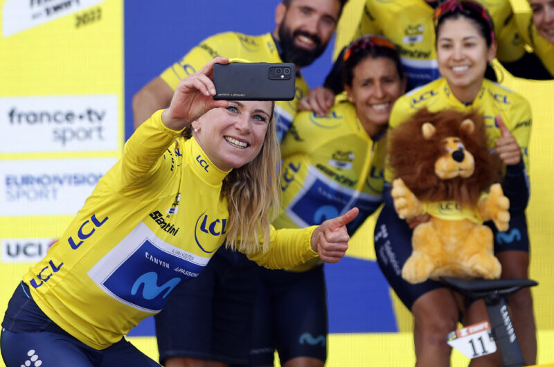 Imagen de la noticia ‛Relive the emotions of Van Vleuten, Movistar Team’s Tour de France Femmes success’