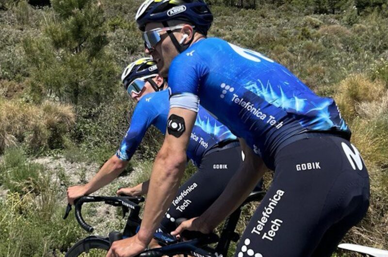 Imagen de la noticia ‛Glucovibes supports Movistar Team at pre-Giro training camp in Sierra Nevada’