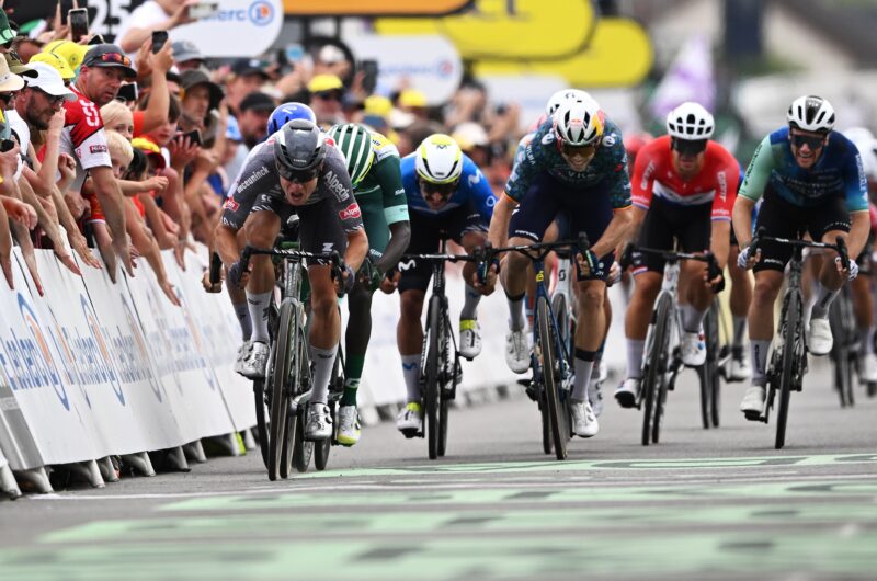 News' image‛Fernando Gaviria, 5º en Saint-Amand-Montrond, de nuevo entre los mejores sprinters’