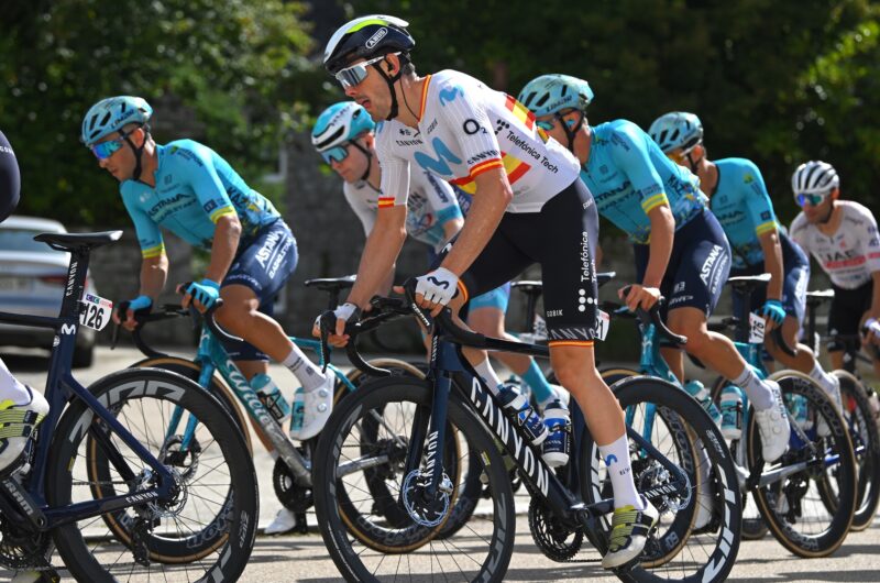 News' image‛Aranburu (30º), cerrado en el multitudinario sprint de la Bretagne Classic’