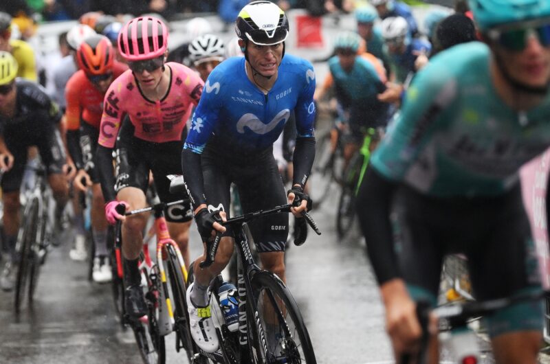 News' image‛Enric Mas, 8º bajo la lluvia en el Giro dell’Emilia’