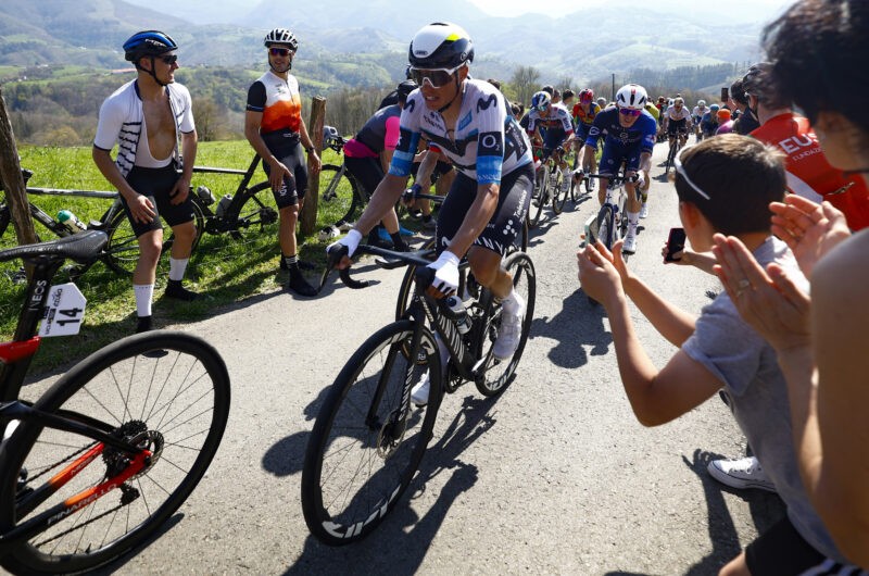 News' image‛Enric Mas 5º en la exigente etapa con final en Beasain’